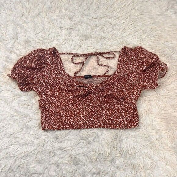 SHEIN Womens Red Floral Smocked Cut Out Tie Front Crop Top Bohemian NWOT Large - Picture 2 of 12